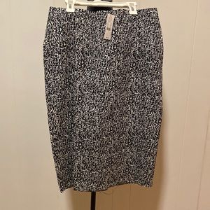 New York and company pencil skirt, black and white, brand new with tags, size 8